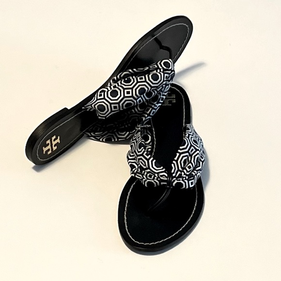 TORY BURCH | 9.5 | Great Shape! - Picture 2 of 14